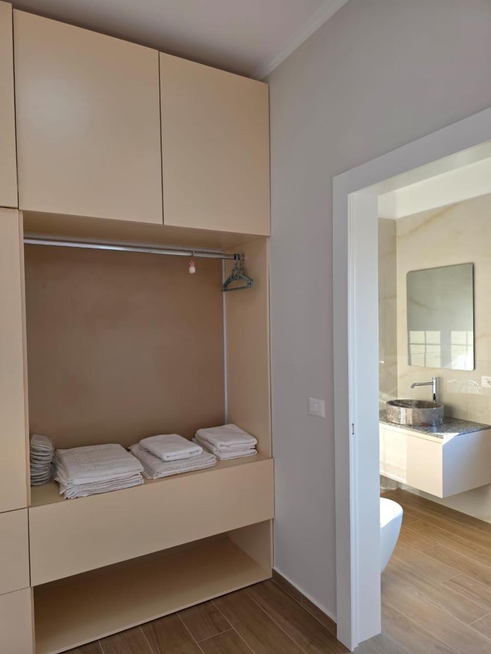 Safira Aparthotel *