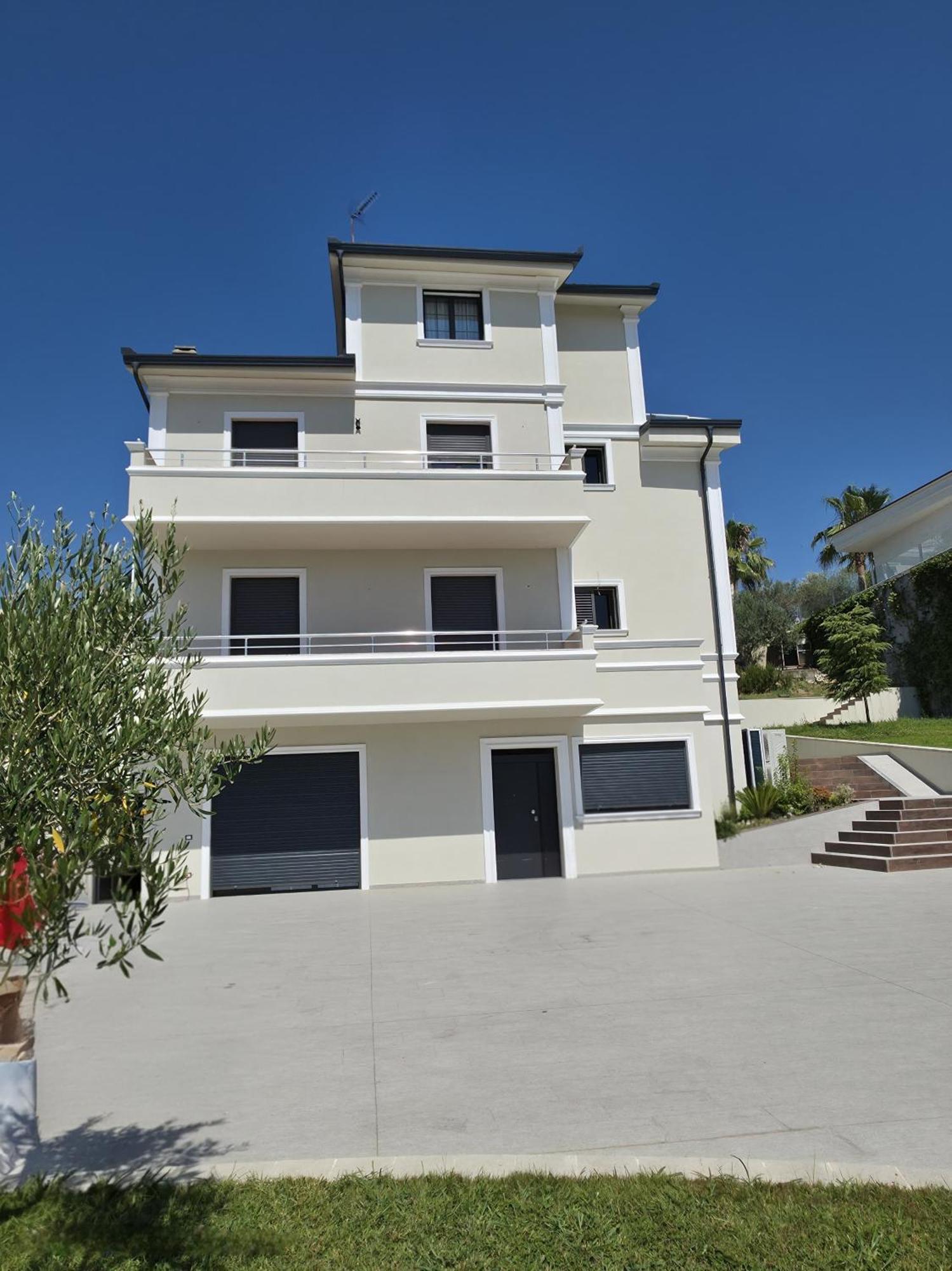 Safira Aparthotel