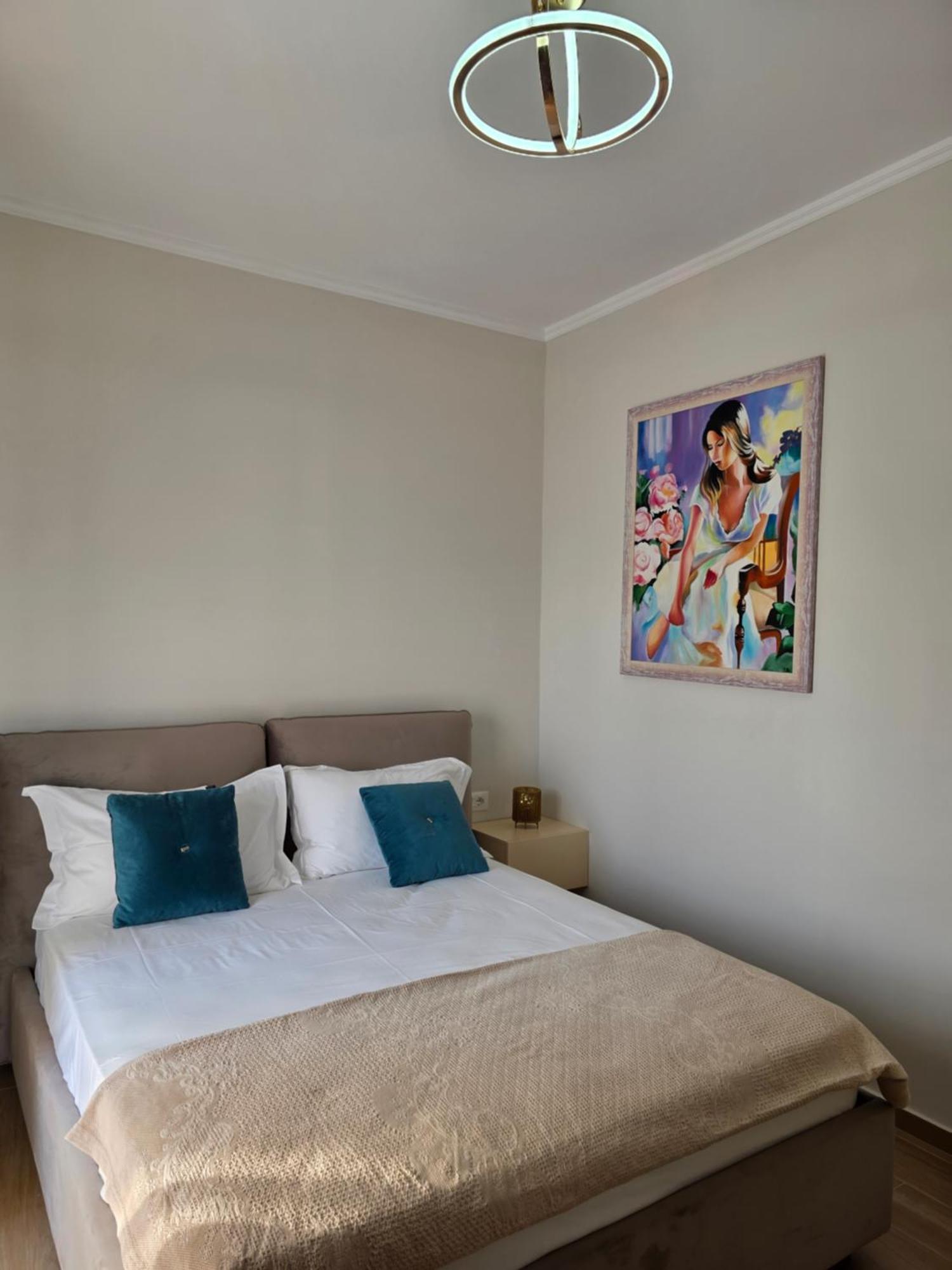 Aparthotel Safira Durrës