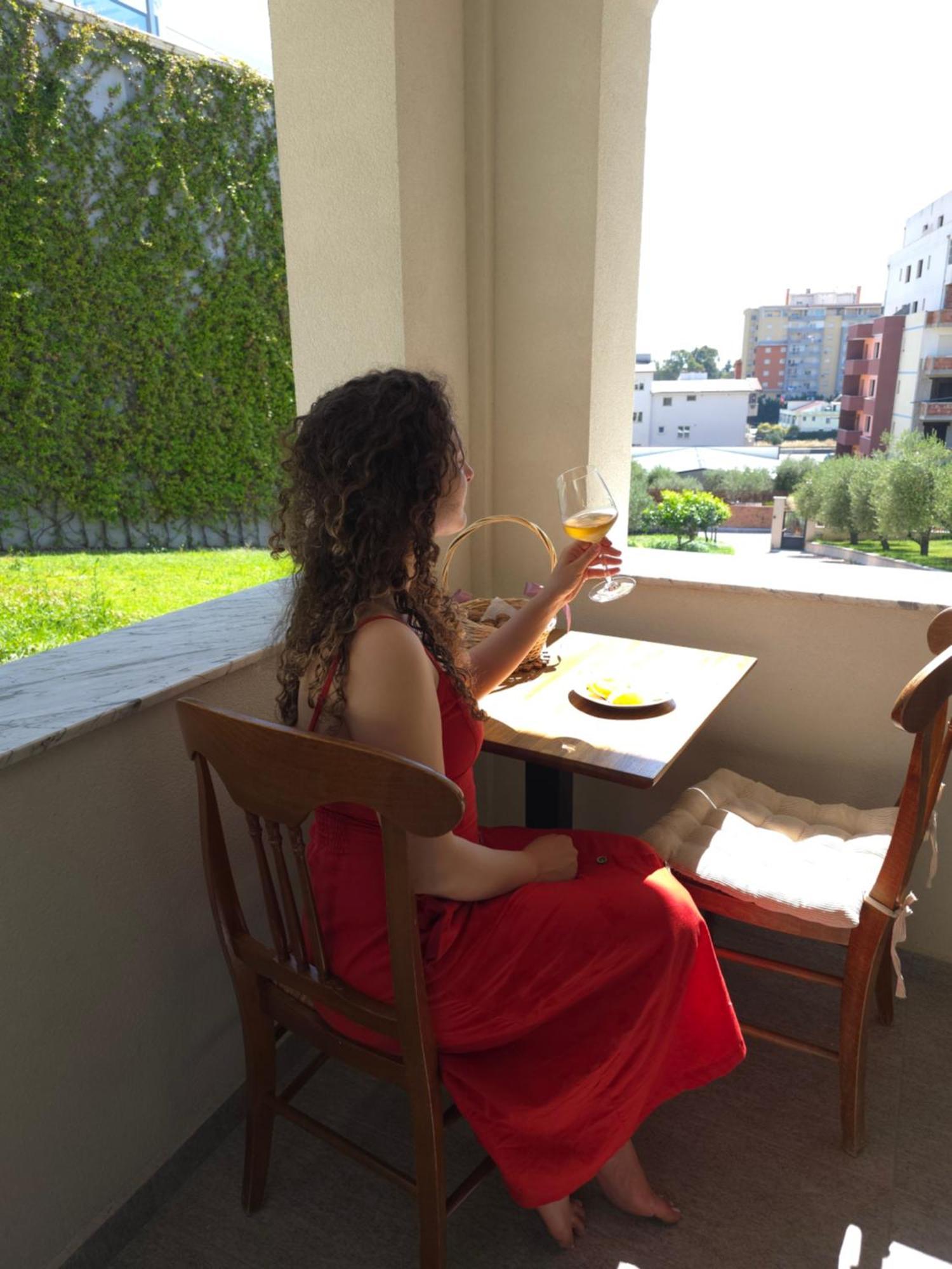 Safira Aparthotel Durrës