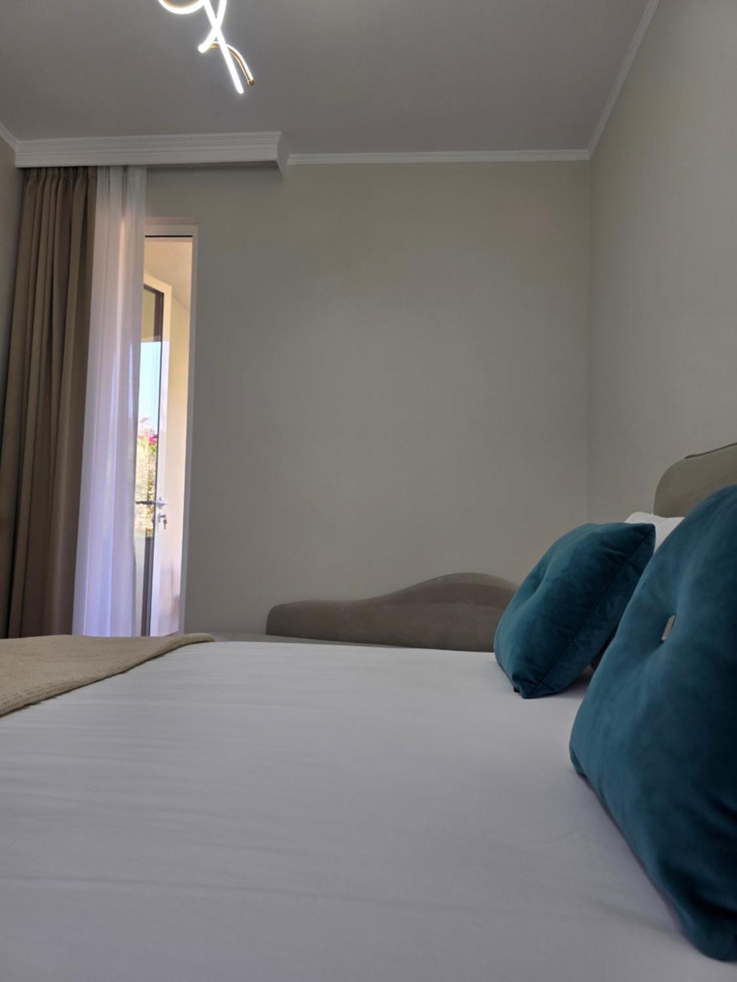 Safira Aparthotel